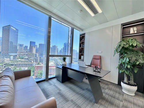 正大中心 588㎡办公室 8.3元/平米/天